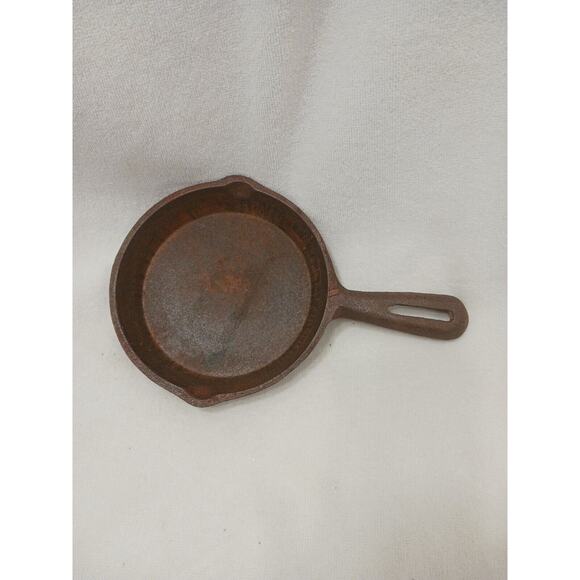 6" Cast IRON EGG Fryer Skillet Seasoned GREAT for Home Or Camping ANTIQUE Vntg - Picture 11 of 11